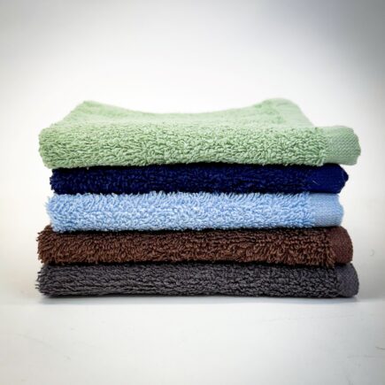 coloured-face-cloth-30x30-46gm